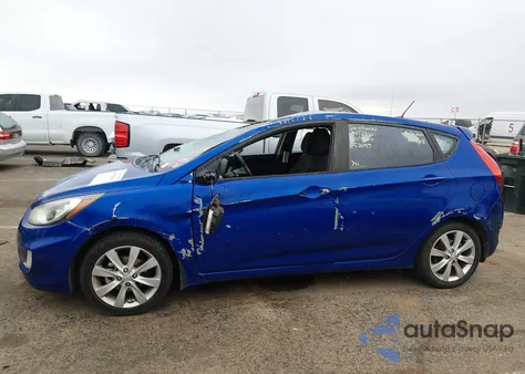 2013 Hyundai Accent Se z USA, uszkodzony, nr VIN KMHCU5AEXDU091541